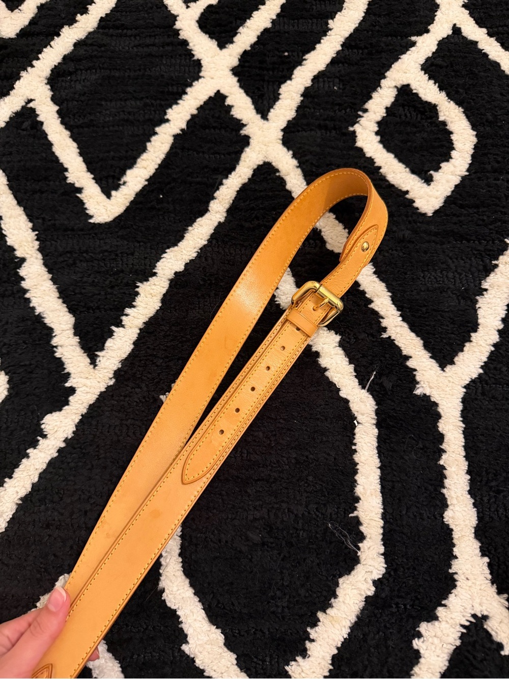 Vintage Louis Vuitton purse - Picture 5 of 8